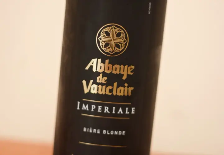 Bière blonde Impériale de l'Abbaye de Vauclair. Un avis sur cette bière blonde.