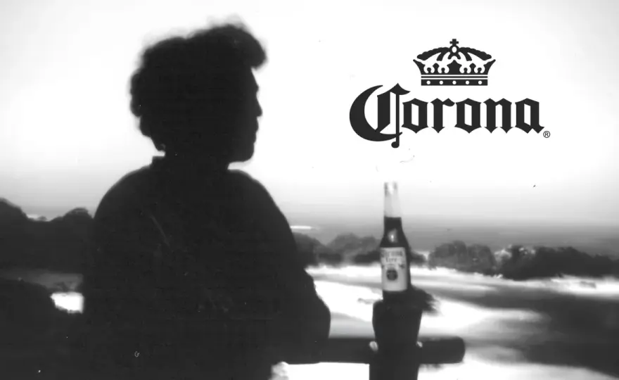 Corona - Son histoire, de 1925 à l'icône de plage